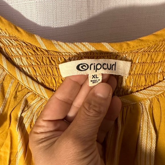XL Ripcurl, off the shoulder yellow dress NWT - Picture 3 of 6